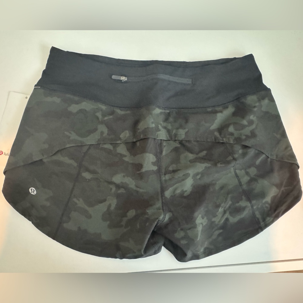 lululemon athletica Speed Up MR Short 4" - Camo/Black - Picture 3 of 3